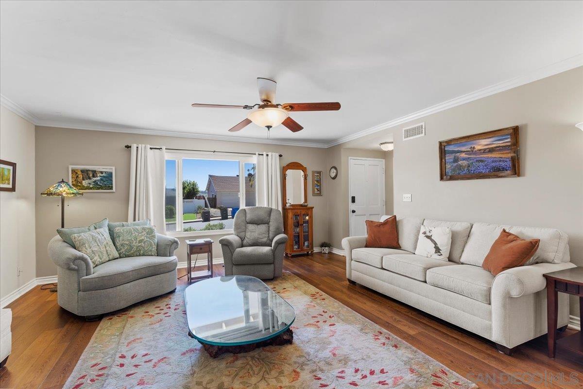 Detail Gallery Image 6 of 47 For 12938  Yankton, Poway,  CA 92064 - 3 Beds | 2 Baths