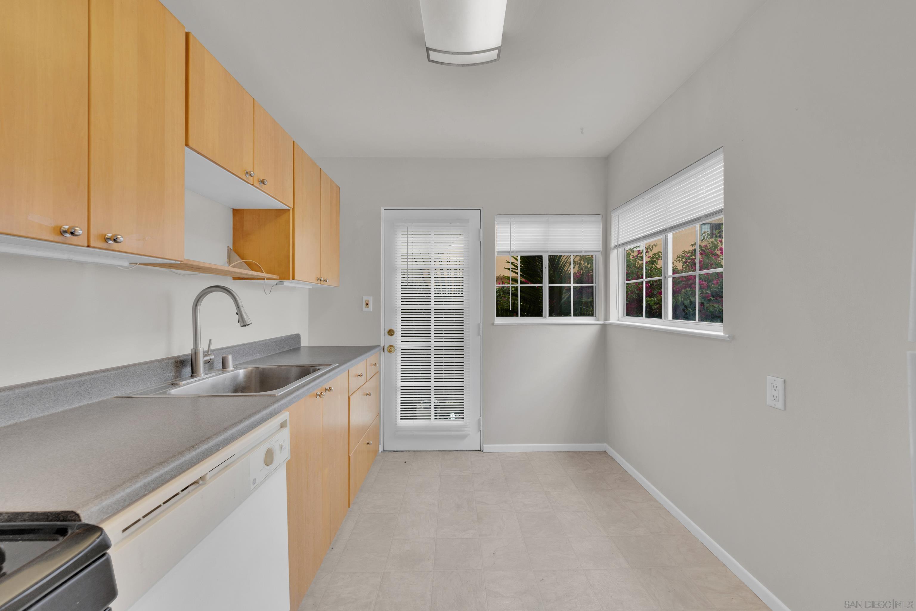 Detail Gallery Image 14 of 26 For 4356-58  Louisiana St, San Diego,  CA 92104 - – Beds | – Baths