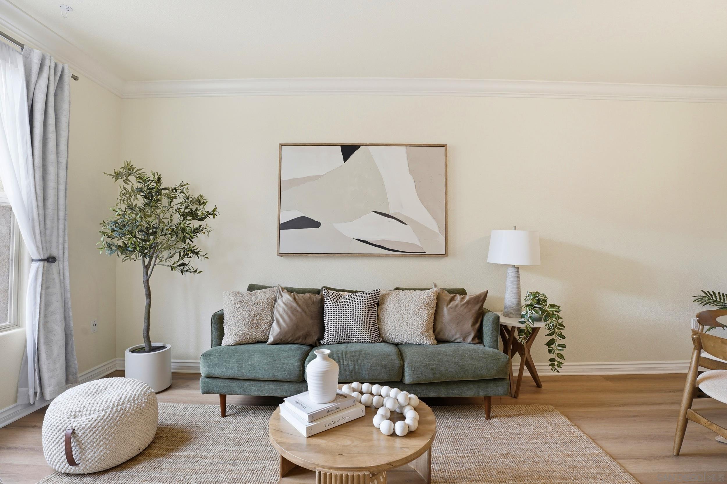 Detail Gallery Image 2 of 22 For 330  J Street  #612,  San Diego,  CA 92101 - 1 Beds | 1 Baths