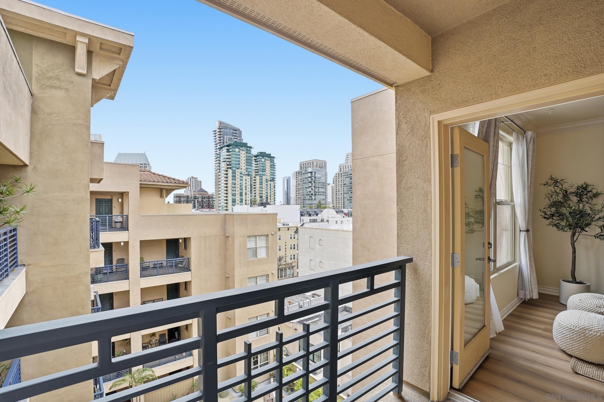 Detail Gallery Image 14 of 22 For 330  J Street  #612,  San Diego,  CA 92101 - 1 Beds | 1 Baths