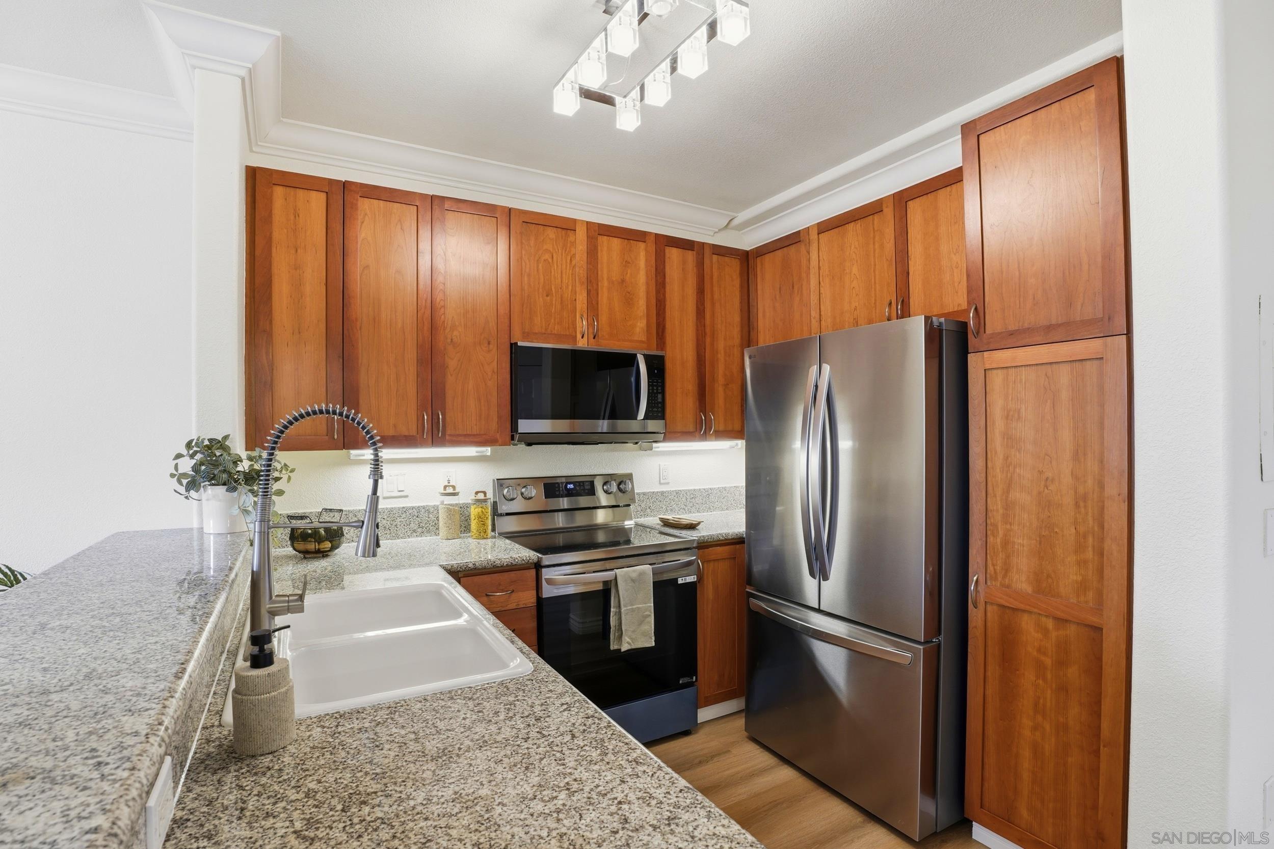 Detail Gallery Image 7 of 22 For 330  J Street  #612,  San Diego,  CA 92101 - 1 Beds | 1 Baths