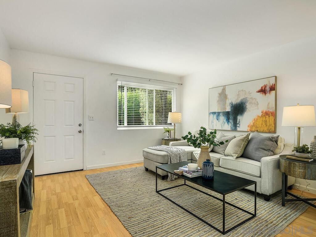 Detail Gallery Image 4 of 29 For 4154  Camino Islay, San Diego,  CA 92122 - 2 Beds | 1 Baths