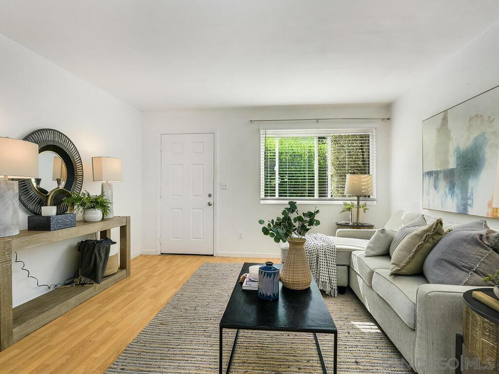 Detail Gallery Image 5 of 29 For 4154  Camino Islay, San Diego,  CA 92122 - 2 Beds | 1 Baths