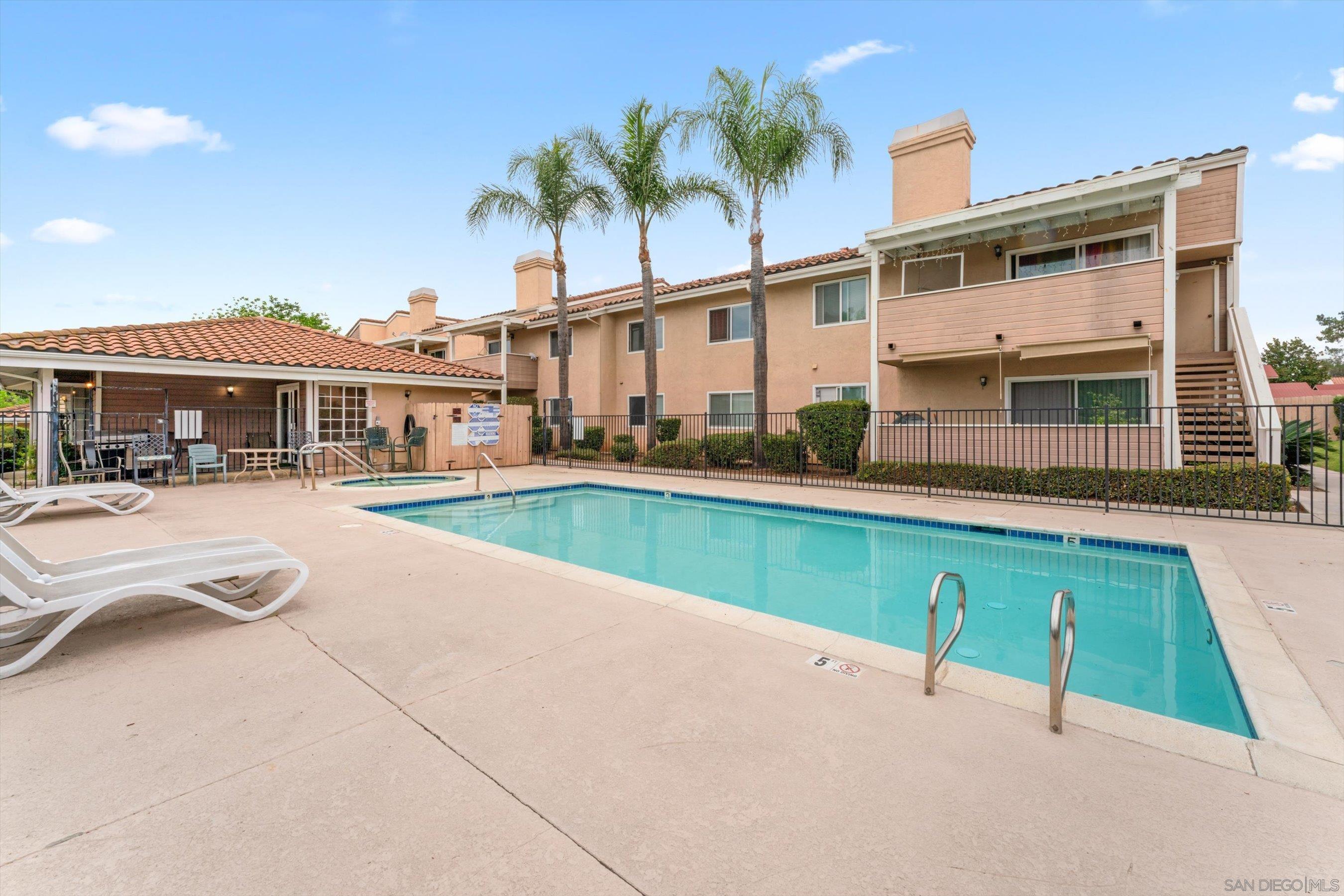 Detail Gallery Image 36 of 36 For 1075 N Escondido Blvd  #209,  Escondido,  CA 92026 - 2 Beds | 2 Baths