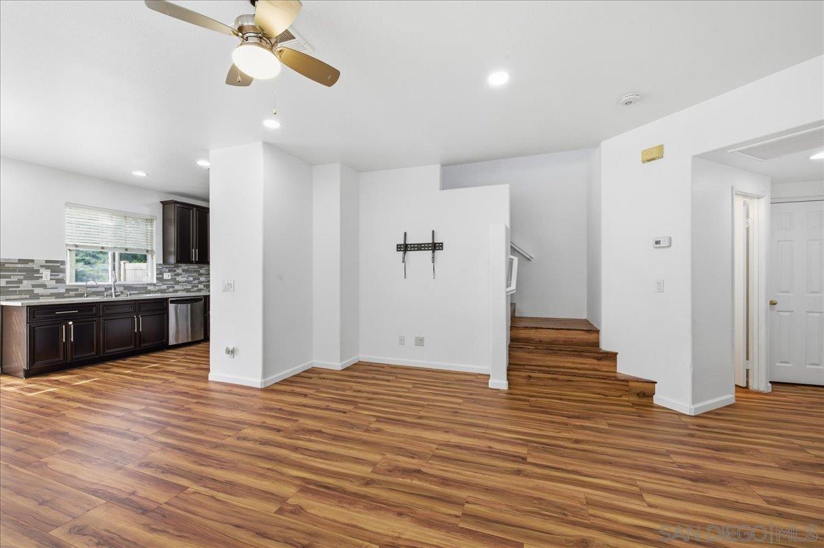 Detail Gallery Image 16 of 56 For 10294  Scripps Poway Pkwy  #5,  San Diego,  CA 92131 - 2 Beds | 2/1 Baths