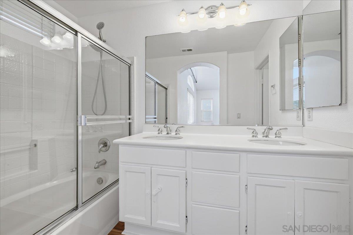 Detail Gallery Image 17 of 56 For 10294  Scripps Poway Pkwy  #5,  San Diego,  CA 92131 - 2 Beds | 2/1 Baths