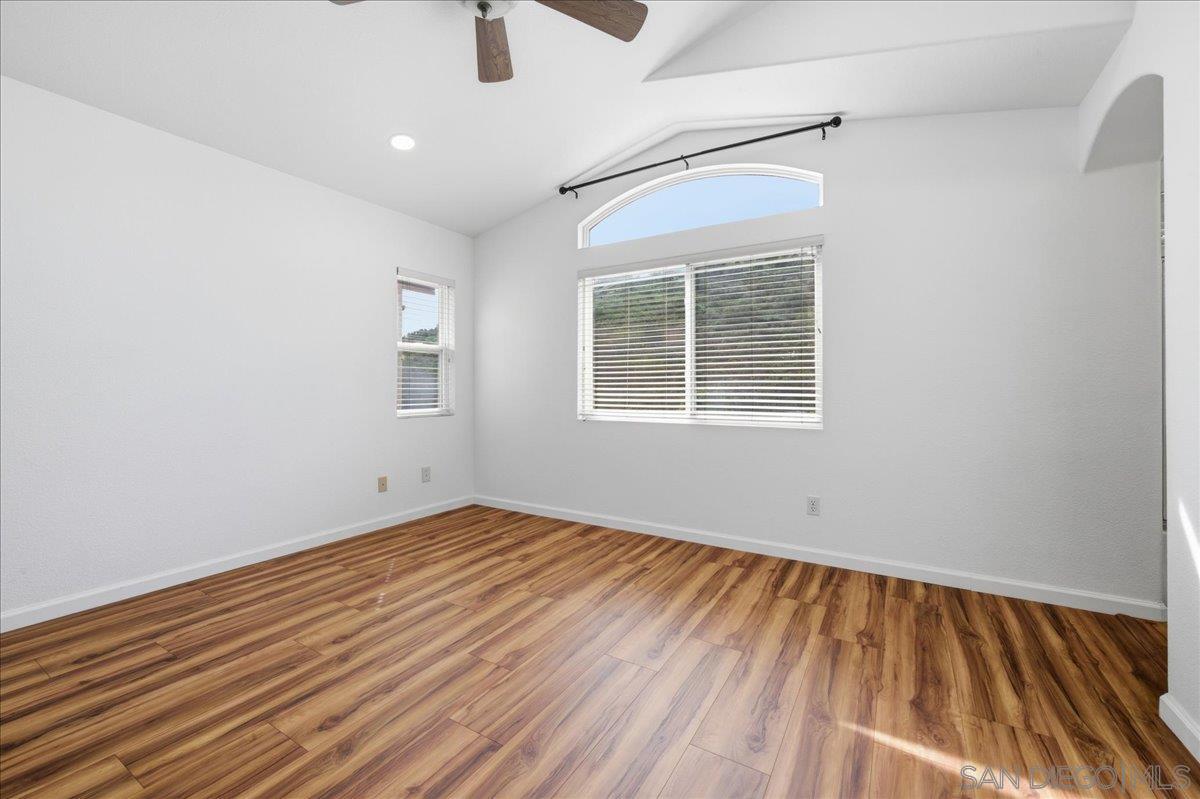 Detail Gallery Image 23 of 56 For 10294  Scripps Poway Pkwy  #5,  San Diego,  CA 92131 - 2 Beds | 2/1 Baths