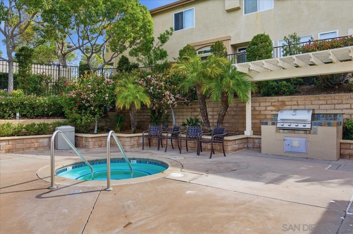 Detail Gallery Image 41 of 56 For 10294  Scripps Poway Pkwy  #5,  San Diego,  CA 92131 - 2 Beds | 2/1 Baths