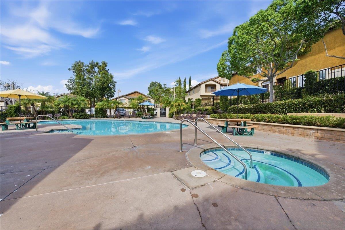 Detail Gallery Image 42 of 56 For 10294  Scripps Poway Pkwy  #5,  San Diego,  CA 92131 - 2 Beds | 2/1 Baths