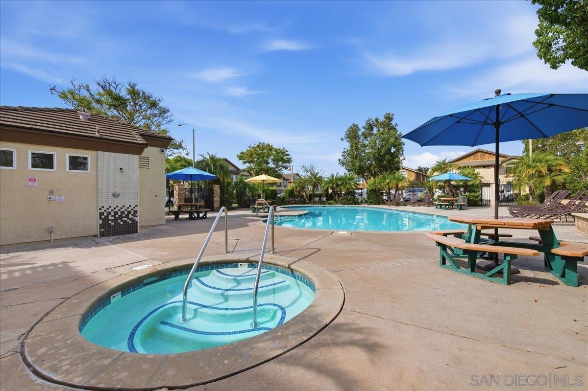 Detail Gallery Image 43 of 56 For 10294  Scripps Poway Pkwy  #5,  San Diego,  CA 92131 - 2 Beds | 2/1 Baths