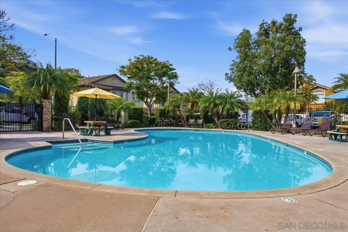 Detail Gallery Image 44 of 56 For 10294  Scripps Poway Pkwy  #5,  San Diego,  CA 92131 - 2 Beds | 2/1 Baths