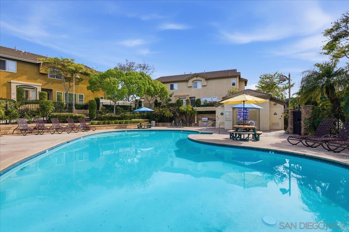 Detail Gallery Image 45 of 56 For 10294  Scripps Poway Pkwy  #5,  San Diego,  CA 92131 - 2 Beds | 2/1 Baths