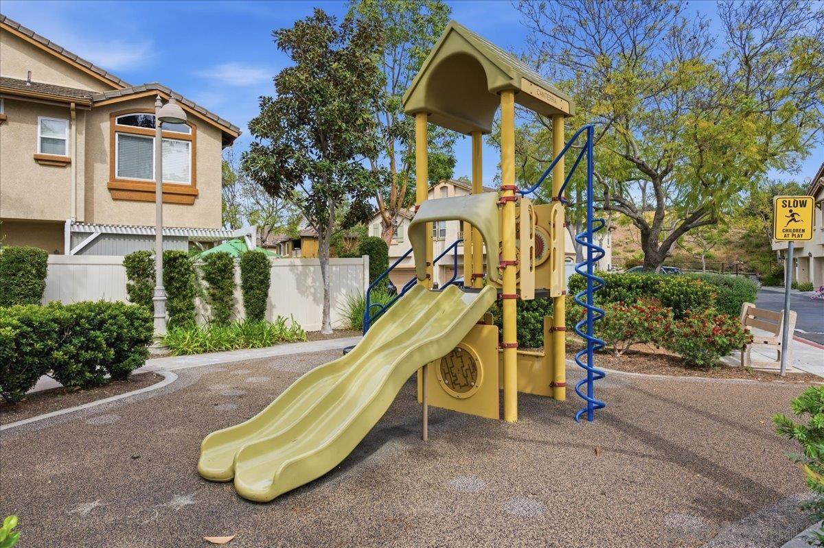 Detail Gallery Image 52 of 56 For 10294  Scripps Poway Pkwy  #5,  San Diego,  CA 92131 - 2 Beds | 2/1 Baths