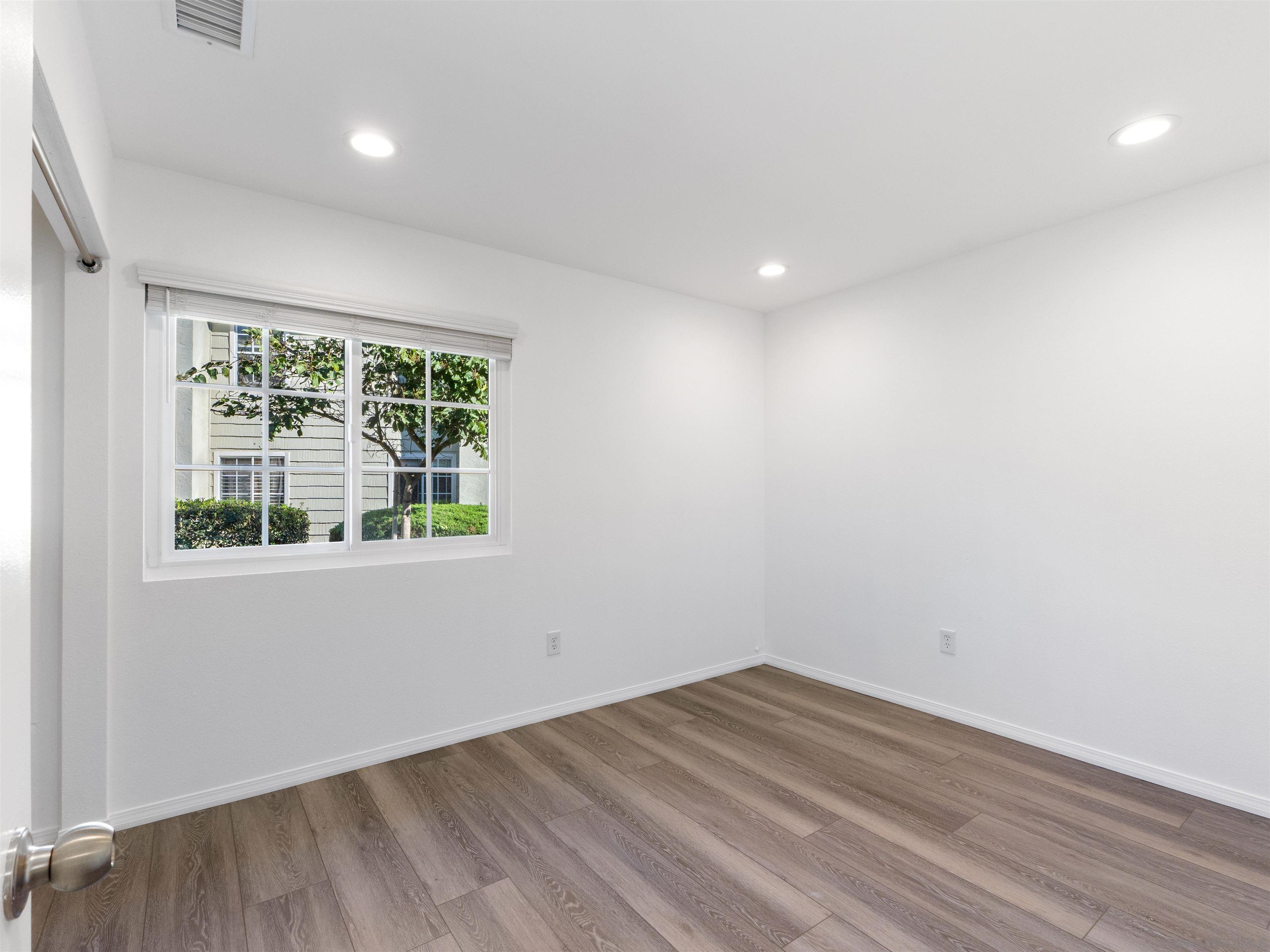 Detail Gallery Image 24 of 43 For 2835  Hillsboro Ct, Carlsbad,  CA 92010 - 3 Beds | 2 Baths