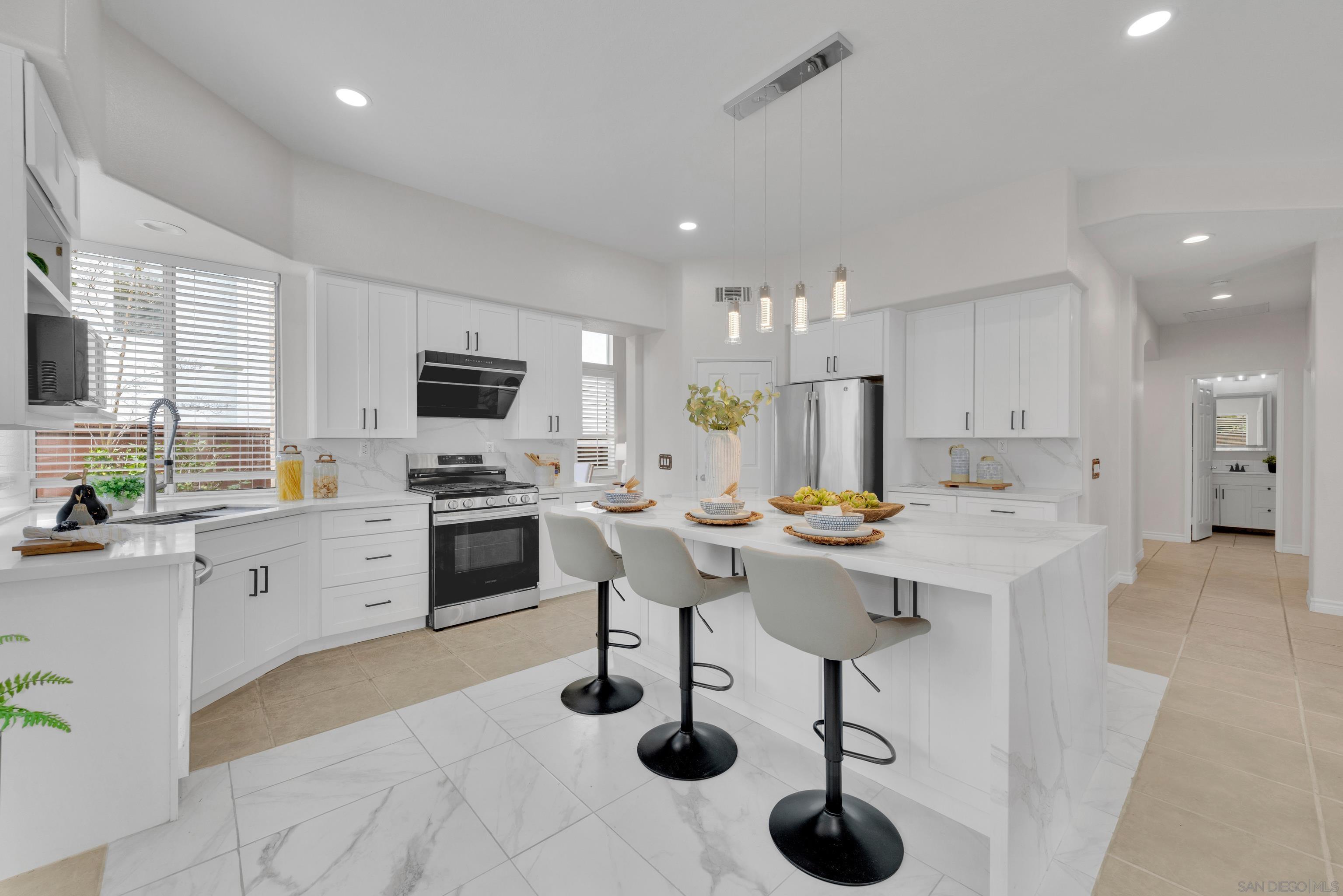 Front Image Thumbnail for SD260007920