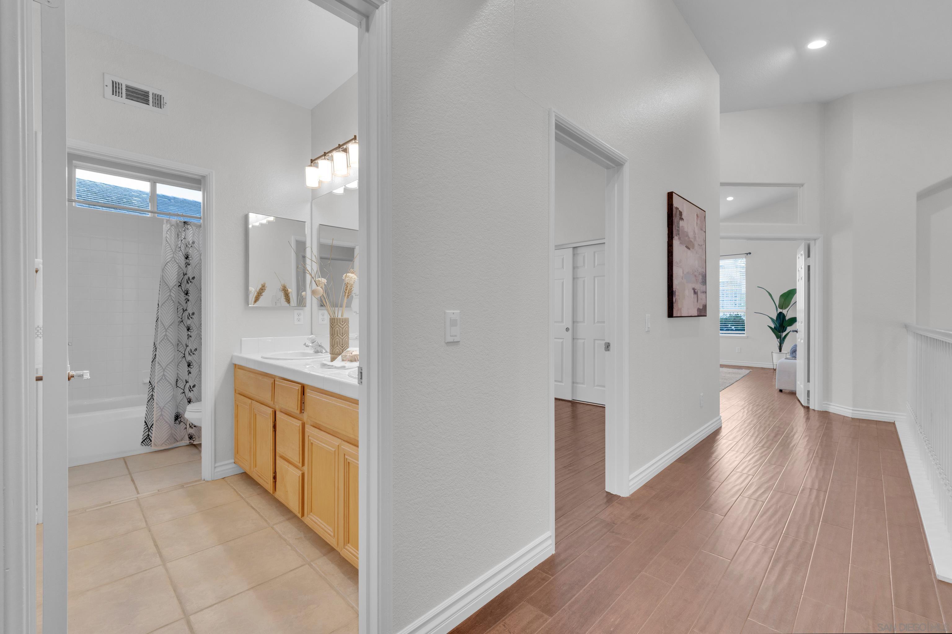 Detail Gallery Image 24 of 41 For 11674  Scripps Creek, San Diego,  CA 92131 - 5 Beds | 3 Baths