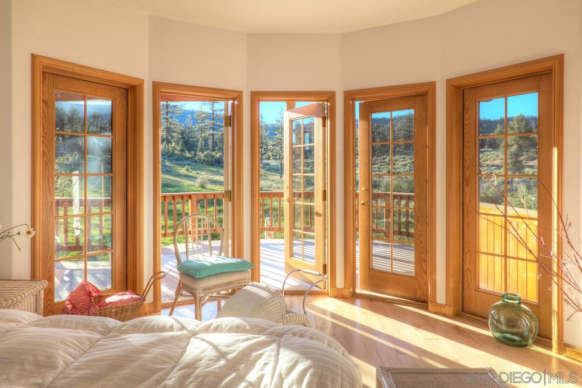 Detail Gallery Image 4 of 17 For , Frazier Park,  CA 93225 - 6 Beds | 4 Baths