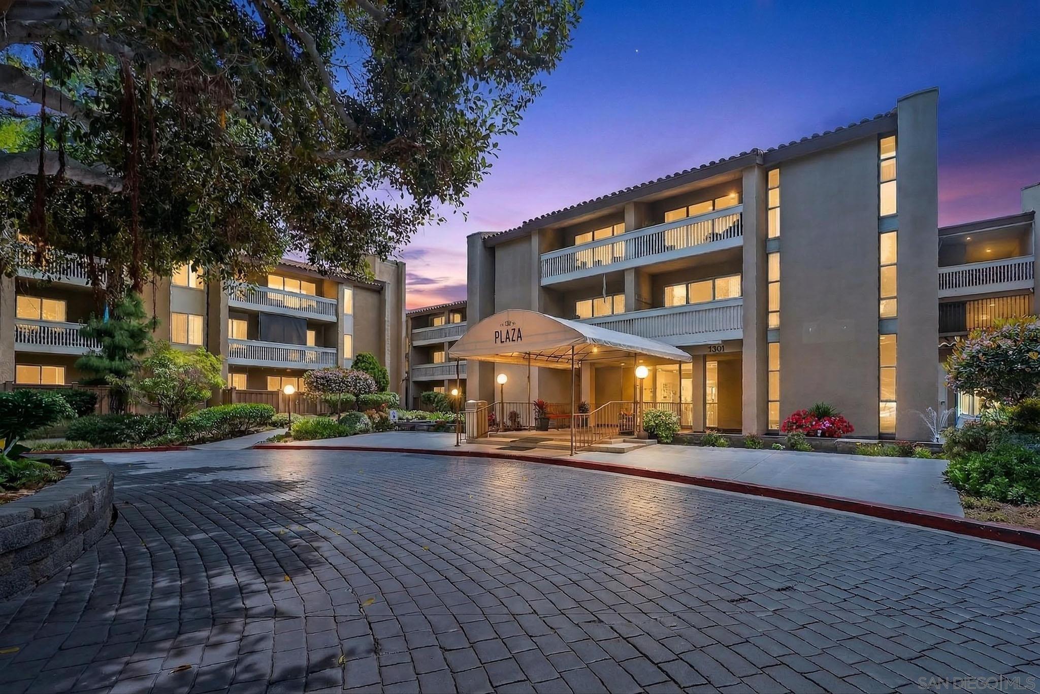 Detail Gallery Image 3 of 31 For 1885  Diamond St  #333,  San Diego,  CA 92109 - 2 Beds | 2 Baths