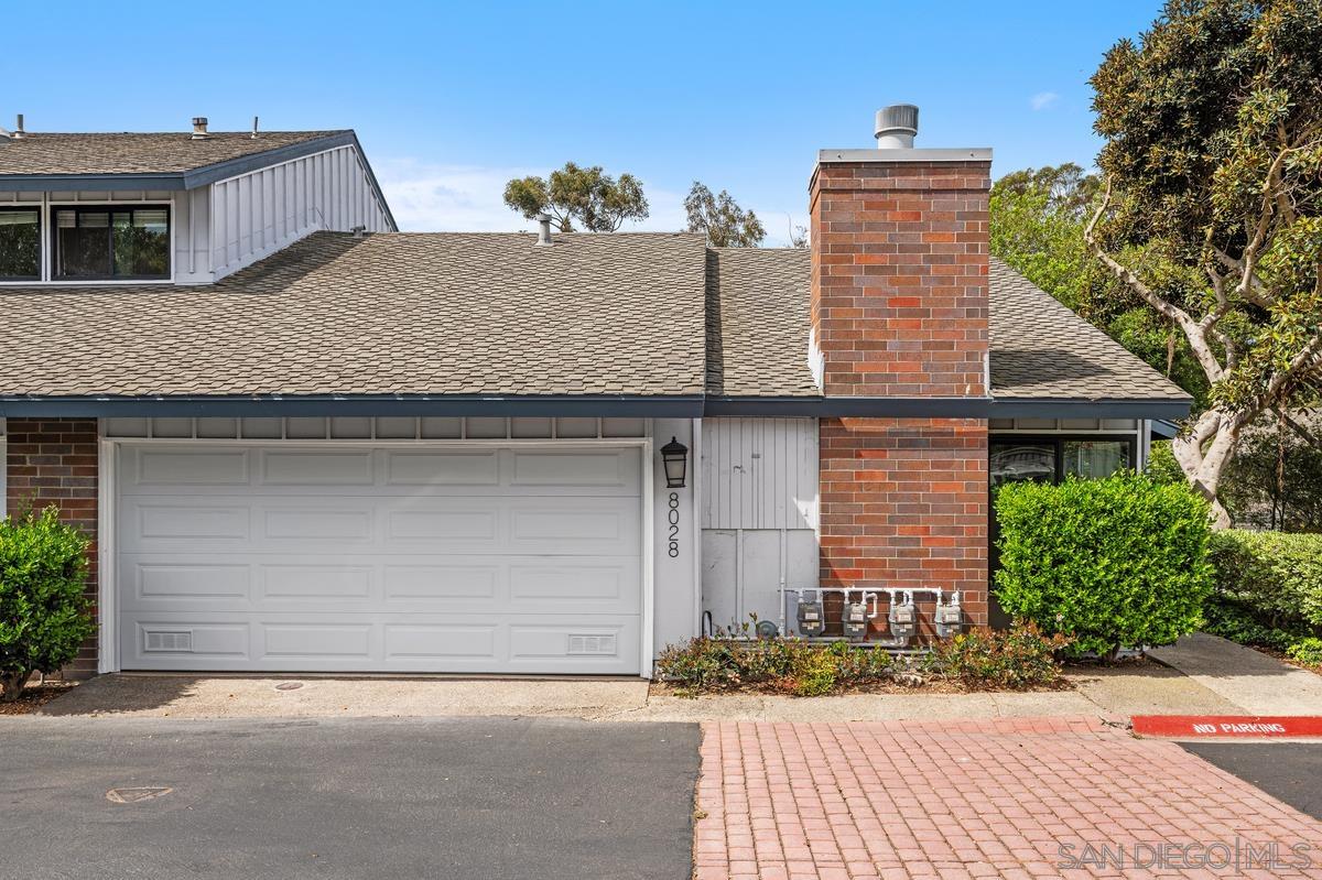 Detail Gallery Image 11 of 40 For 8028  Caminito Mallorca, La Jolla,  CA 92037 - 2 Beds | 2 Baths