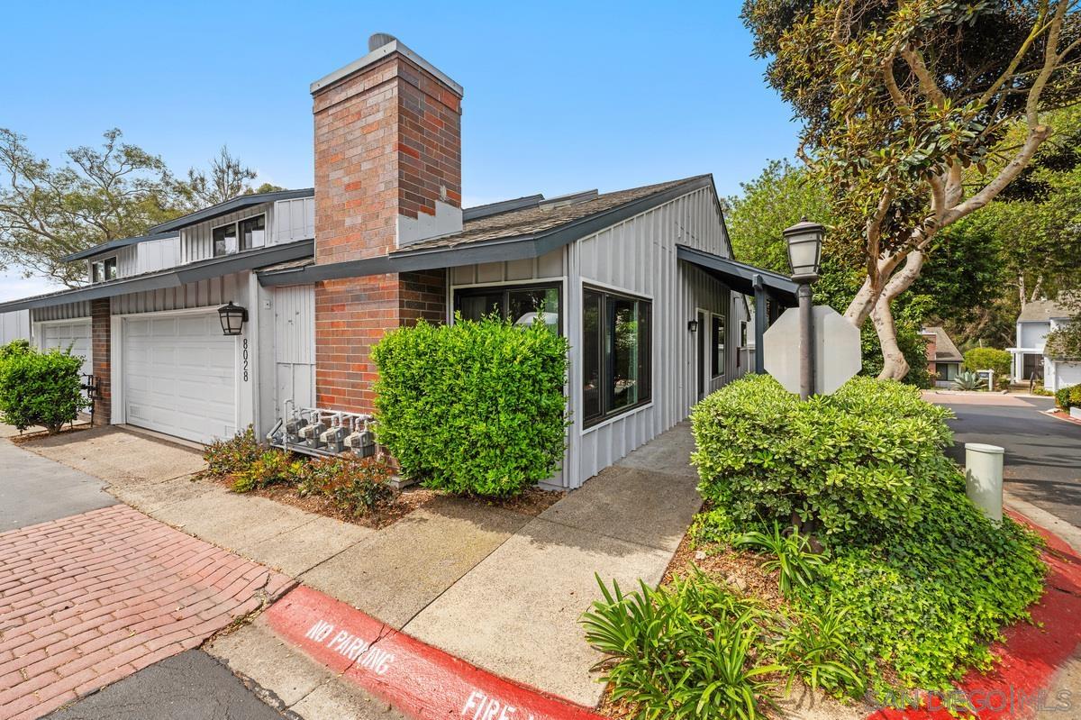 Detail Gallery Image 13 of 40 For 8028  Caminito Mallorca, La Jolla,  CA 92037 - 2 Beds | 2 Baths