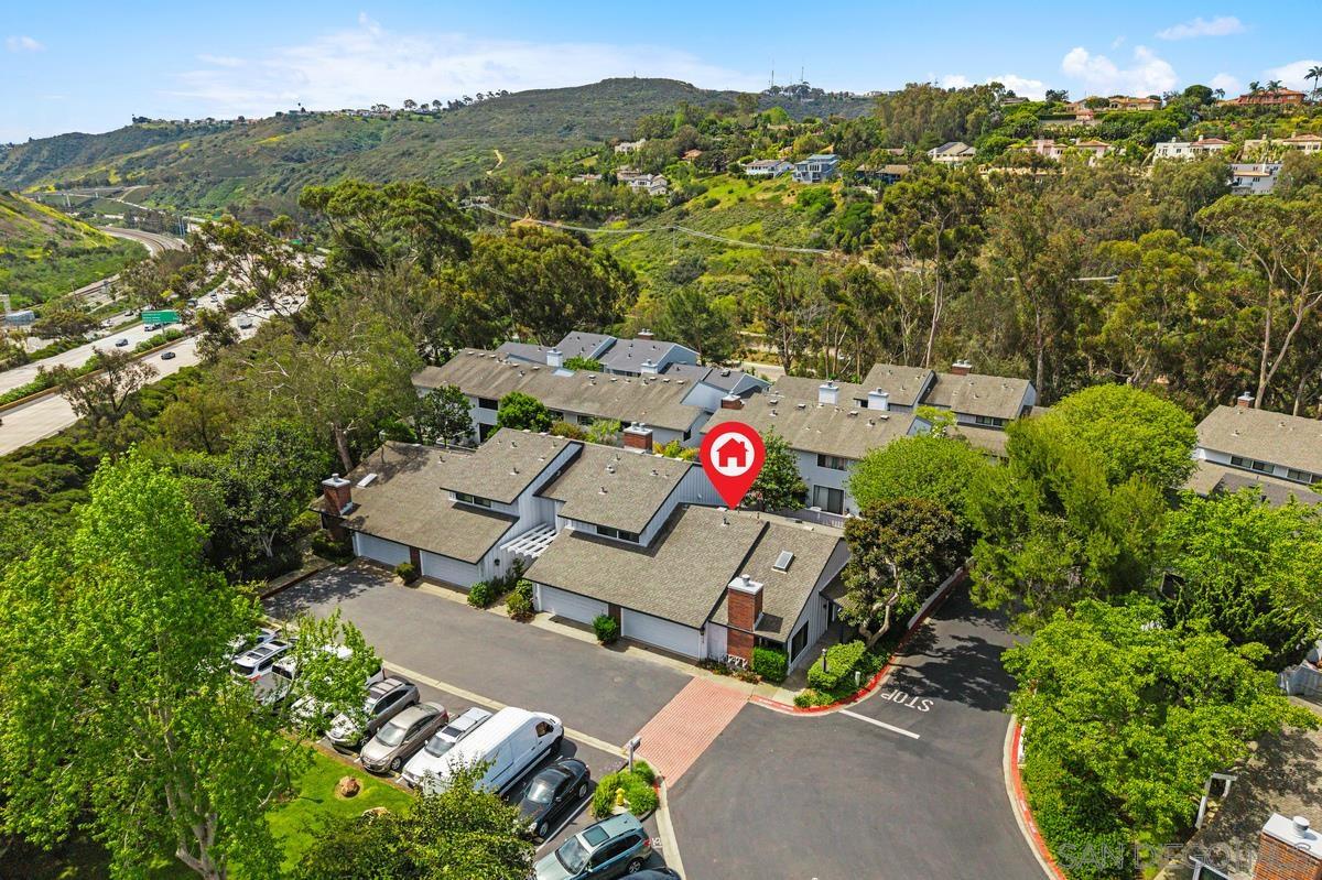 Detail Gallery Image 6 of 40 For 8028  Caminito Mallorca, La Jolla,  CA 92037 - 2 Beds | 2 Baths