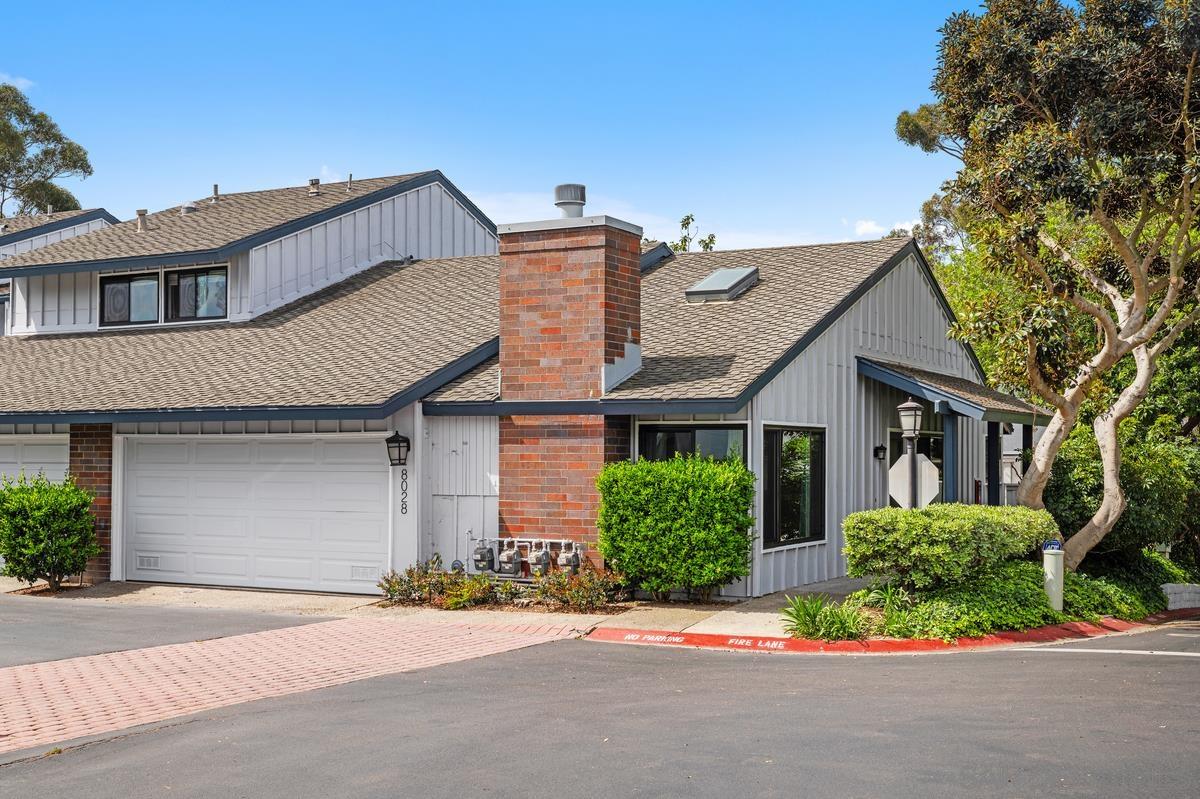 Detail Gallery Image 10 of 40 For 8028  Caminito Mallorca, La Jolla,  CA 92037 - 2 Beds | 2 Baths