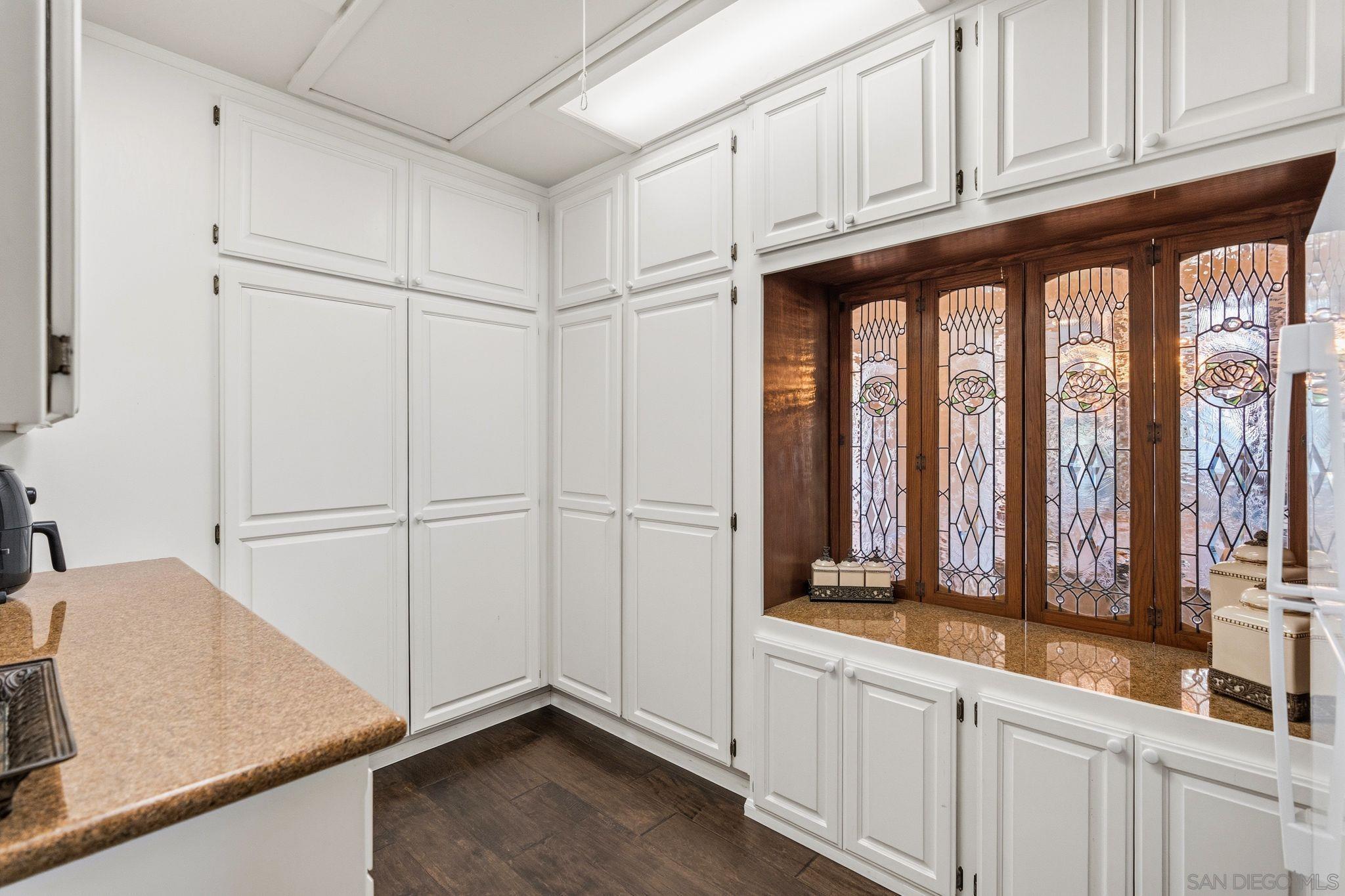 Detail Gallery Image 18 of 59 For 5860  Calle Camposeco, Rancho Santa Fe,  CA 92067 - 6 Beds | 8/4 Baths