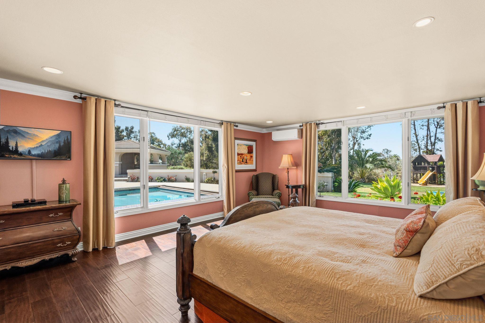 Detail Gallery Image 23 of 59 For 5860  Calle Camposeco, Rancho Santa Fe,  CA 92067 - 6 Beds | 8/4 Baths