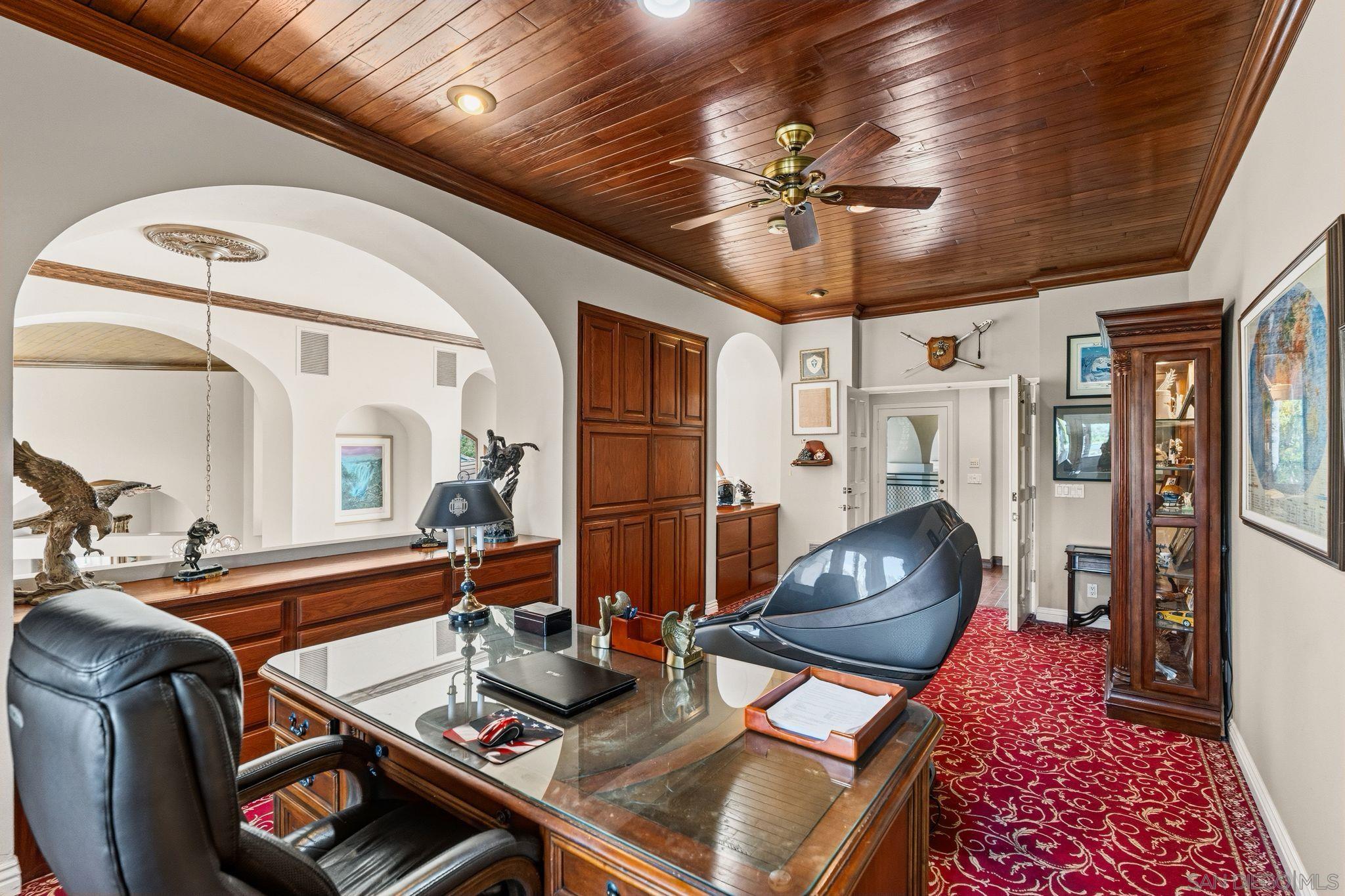 Detail Gallery Image 31 of 59 For 5860  Calle Camposeco, Rancho Santa Fe,  CA 92067 - 6 Beds | 8/4 Baths