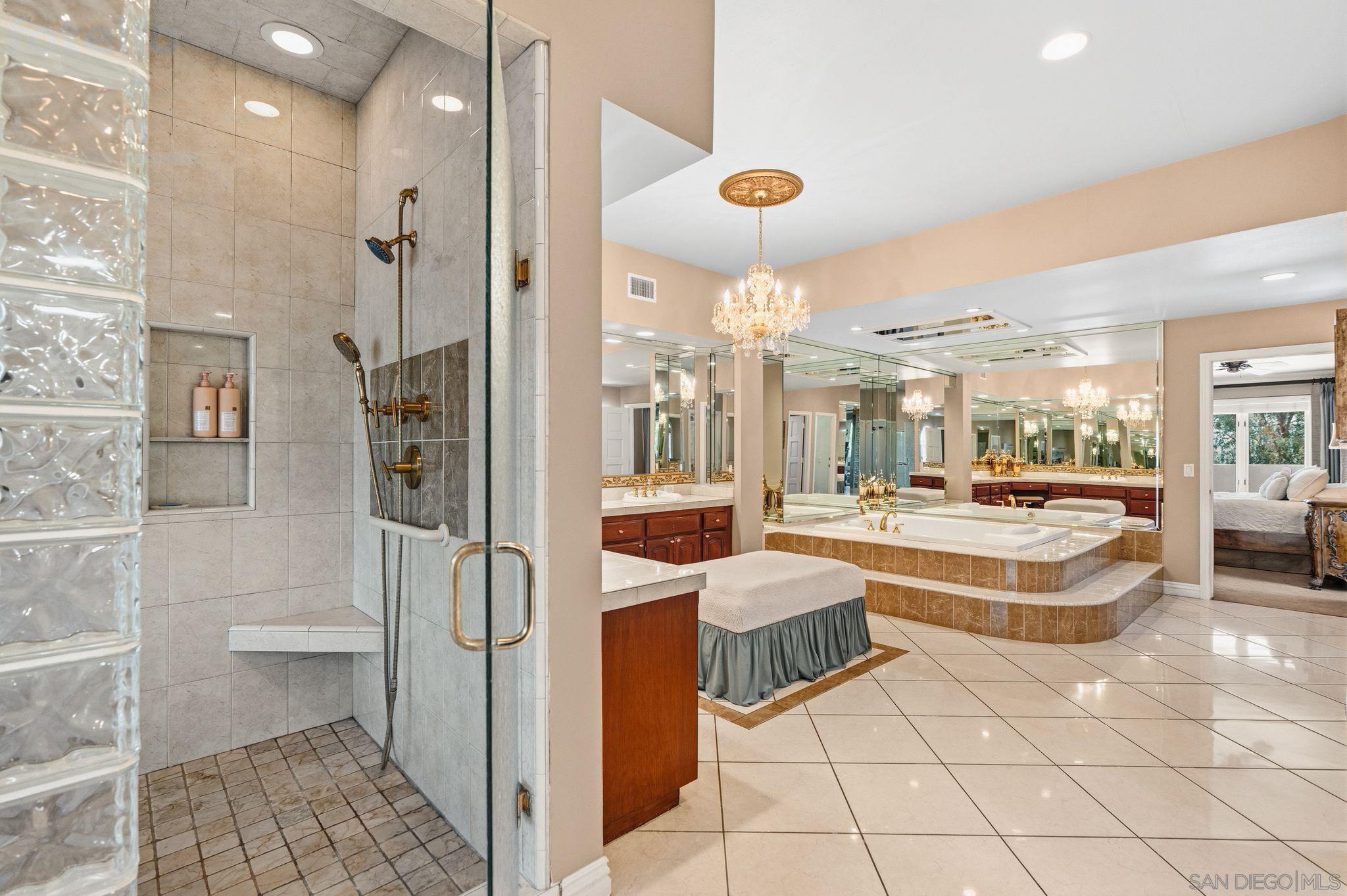 Detail Gallery Image 32 of 59 For 5860  Calle Camposeco, Rancho Santa Fe,  CA 92067 - 6 Beds | 8/4 Baths