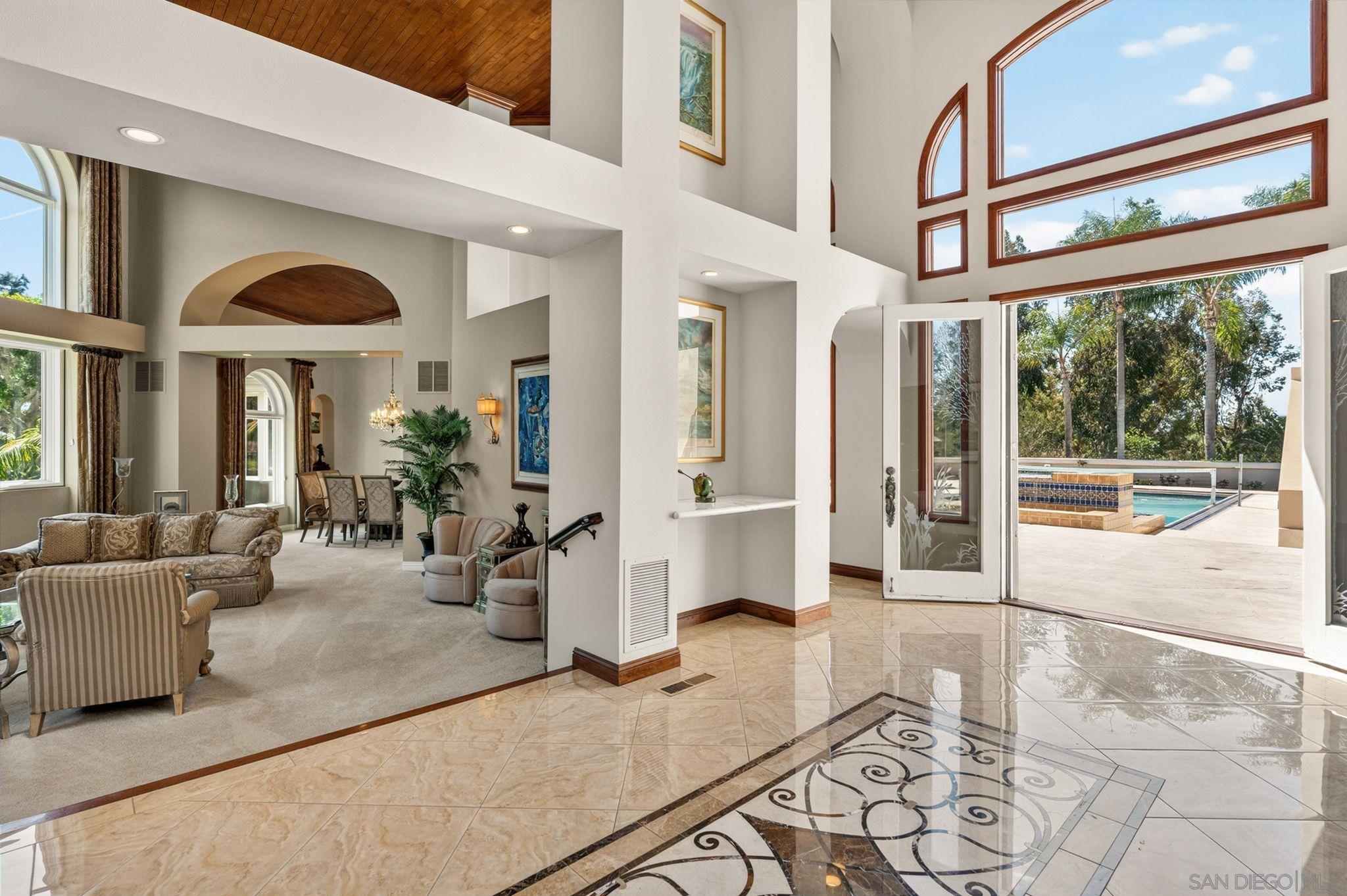 Detail Gallery Image 8 of 59 For 5860  Calle Camposeco, Rancho Santa Fe,  CA 92067 - 6 Beds | 8/4 Baths