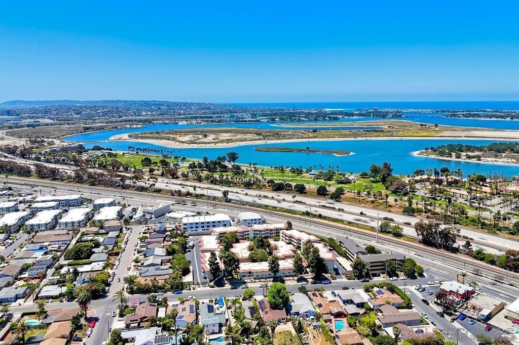 Detail Gallery Image 2 of 24 For 4235  Asher  #43,  San Diego,  CA 92110 - 2 Beds | 2 Baths