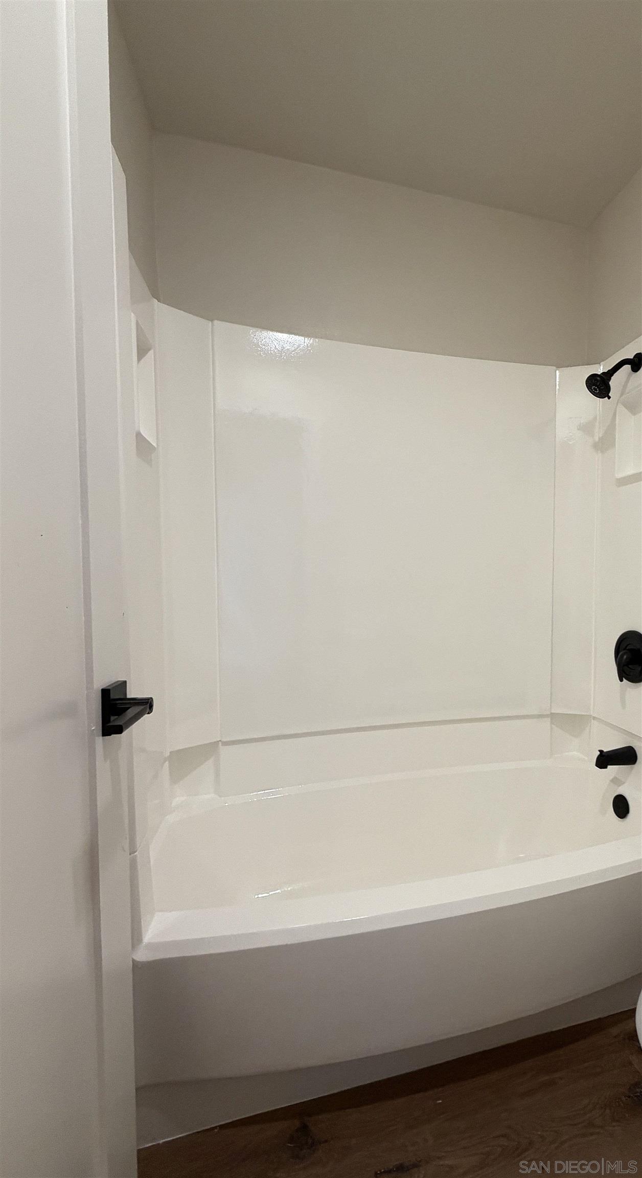 Detail Gallery Image 13 of 24 For 4235  Asher  #43,  San Diego,  CA 92110 - 2 Beds | 2 Baths