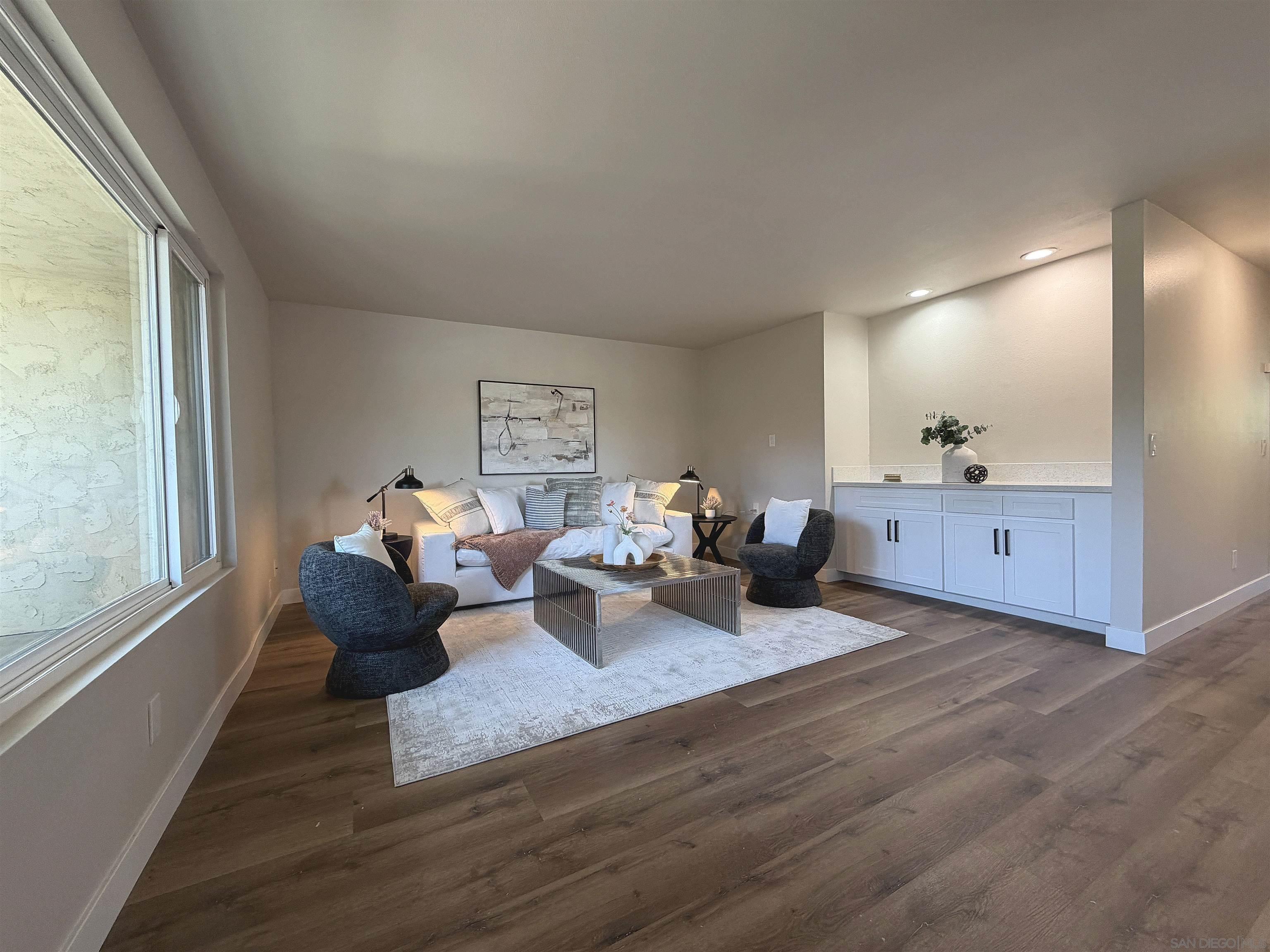 Detail Gallery Image 3 of 24 For 4235  Asher  #43,  San Diego,  CA 92110 - 2 Beds | 2 Baths