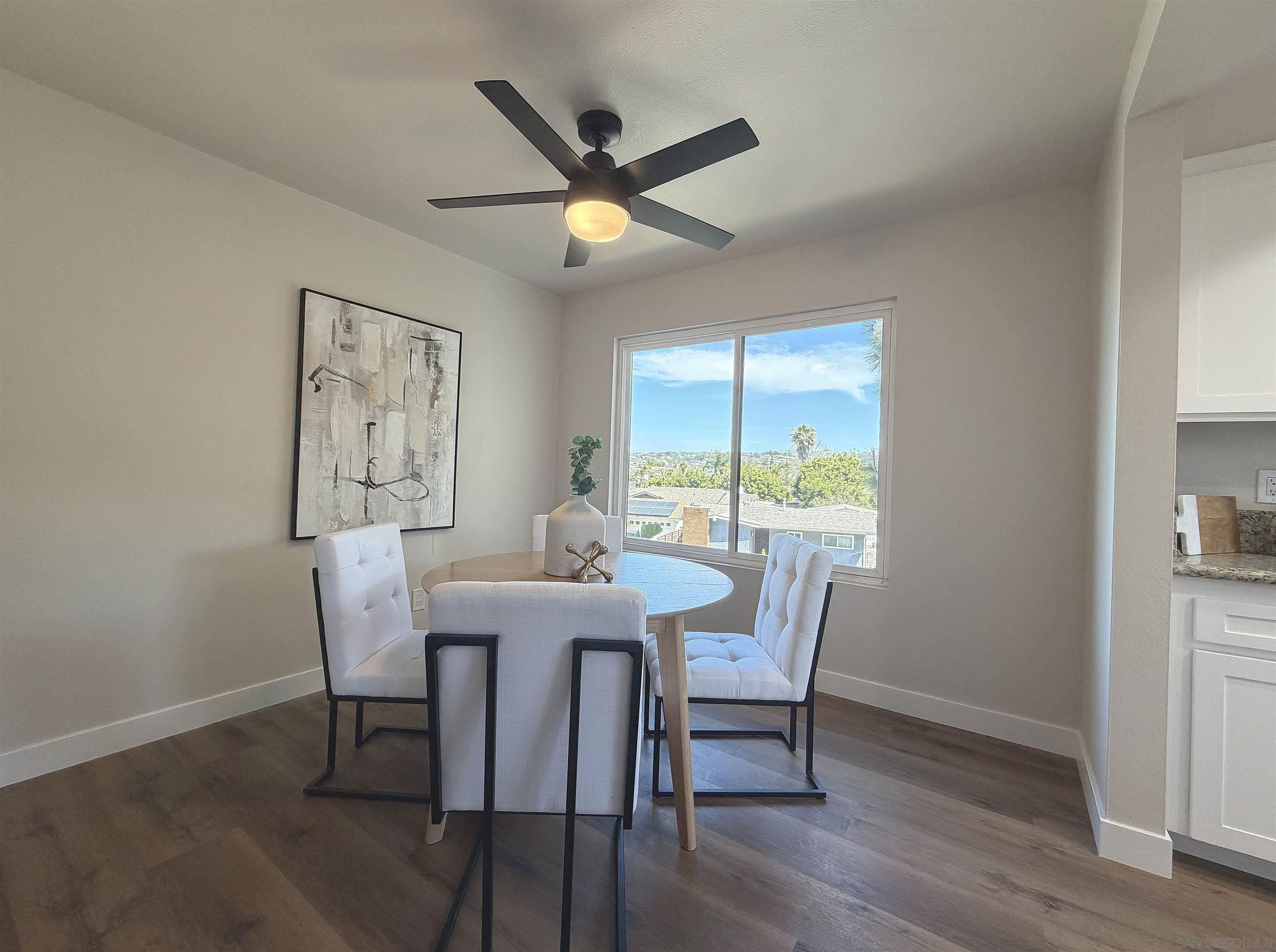 Detail Gallery Image 6 of 24 For 4235  Asher  #43,  San Diego,  CA 92110 - 2 Beds | 2 Baths