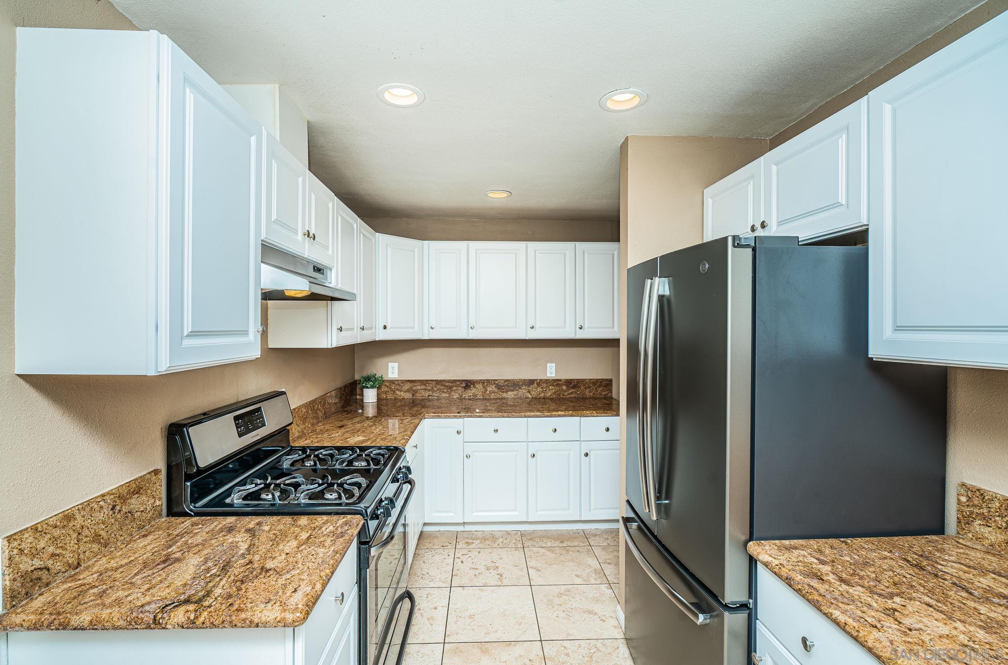 Detail Gallery Image 5 of 20 For 4954  63rd, San Diego,  CA 92115 - 3 Beds | 2 Baths