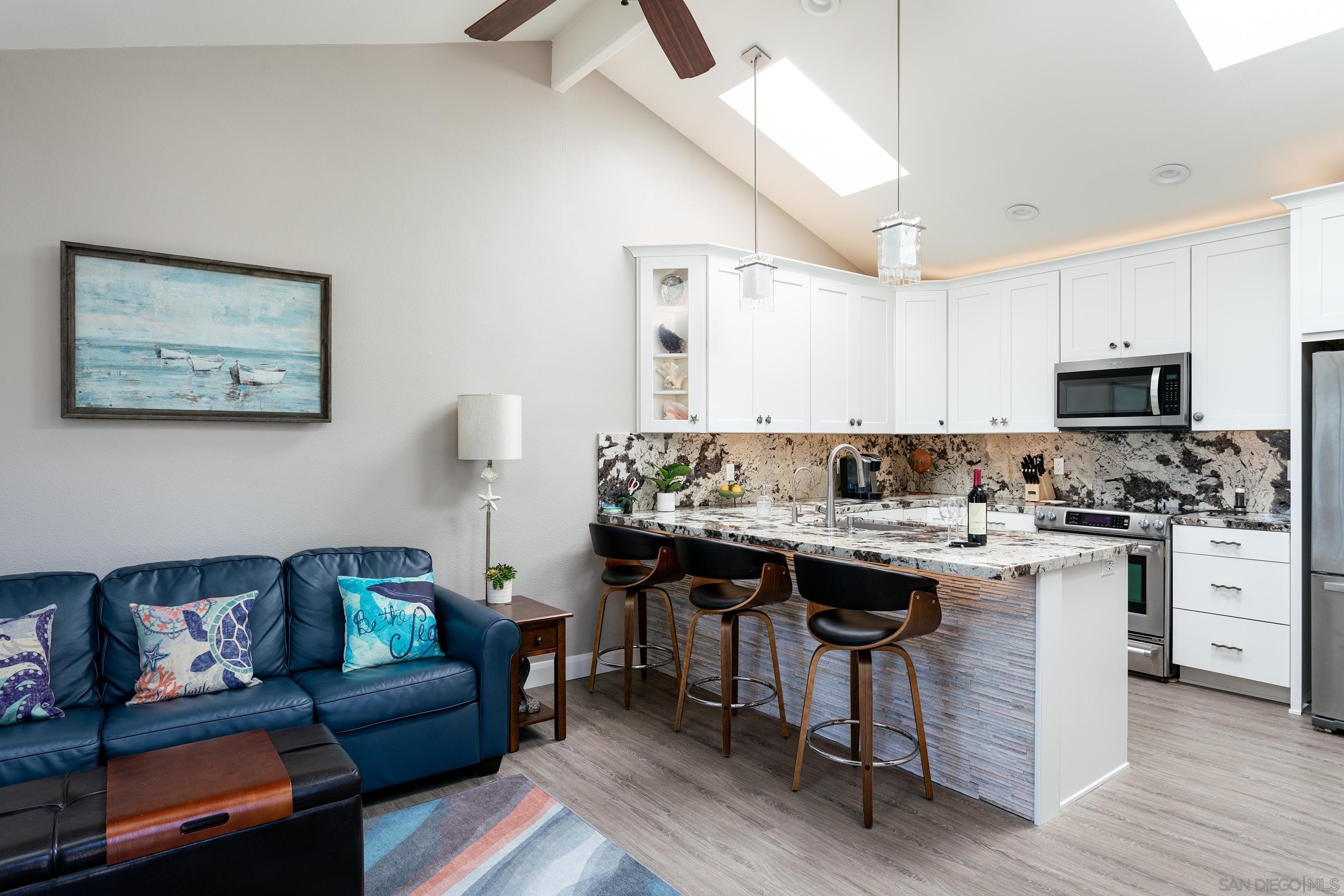 Detail Gallery Image 48 of 66 For 3634  Crown Point Drive, San Diego,  CA 92109 - 4 Beds | 3 Baths