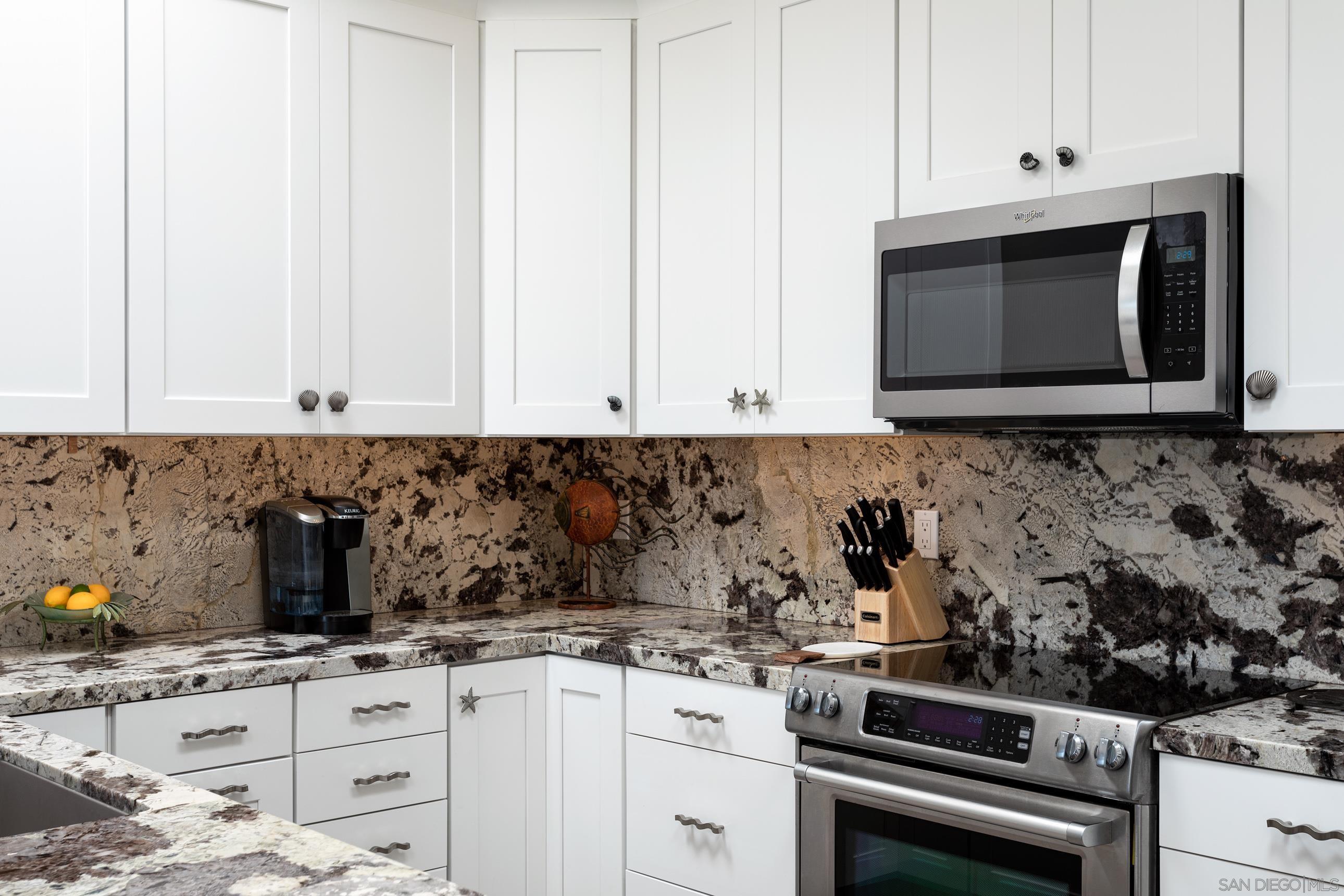 Detail Gallery Image 56 of 66 For 3634  Crown Point Drive, San Diego,  CA 92109 - 4 Beds | 3 Baths