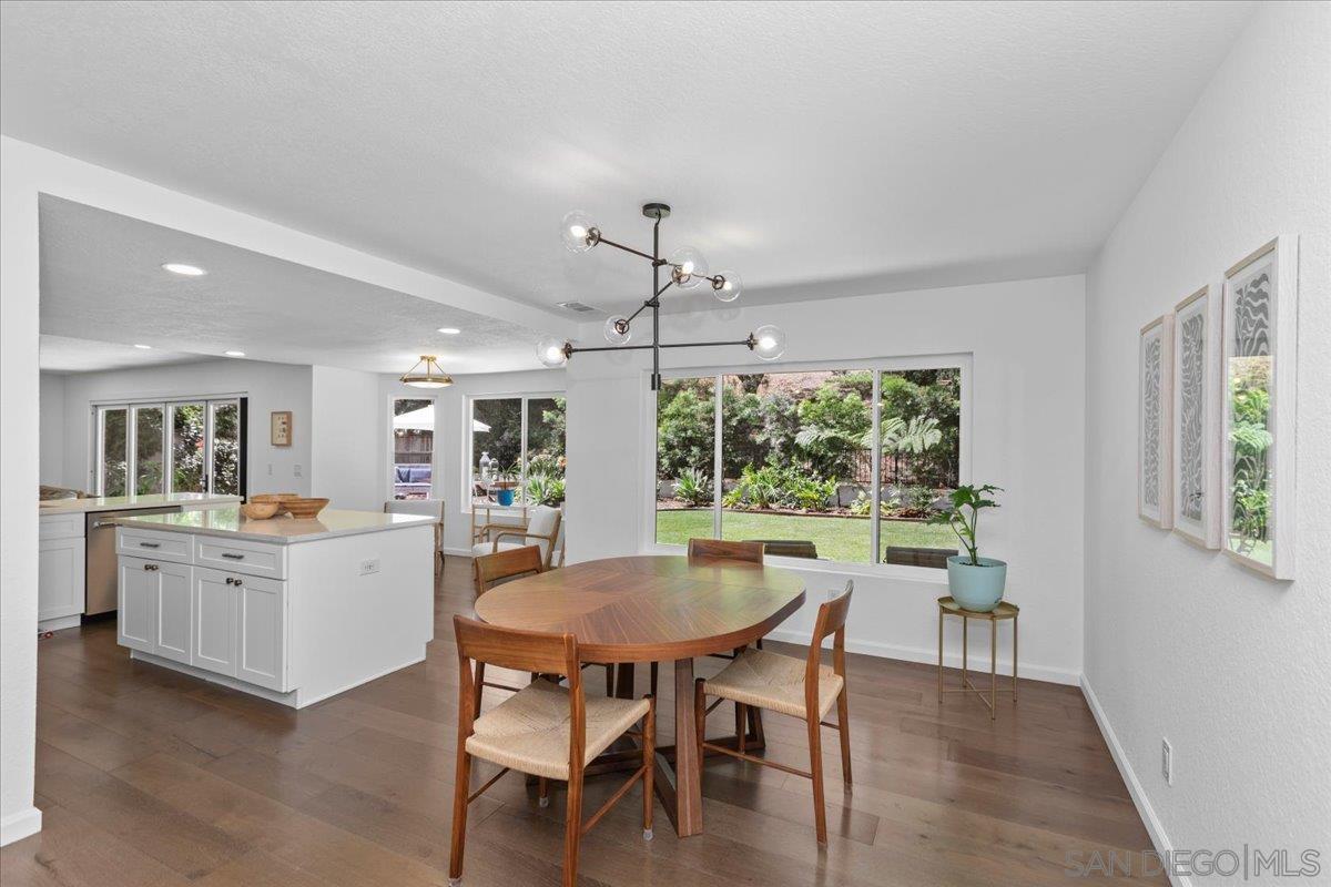 Detail Gallery Image 9 of 41 For 246  via Tavira, Encinitas,  CA 92024 - 4 Beds | 2/1 Baths