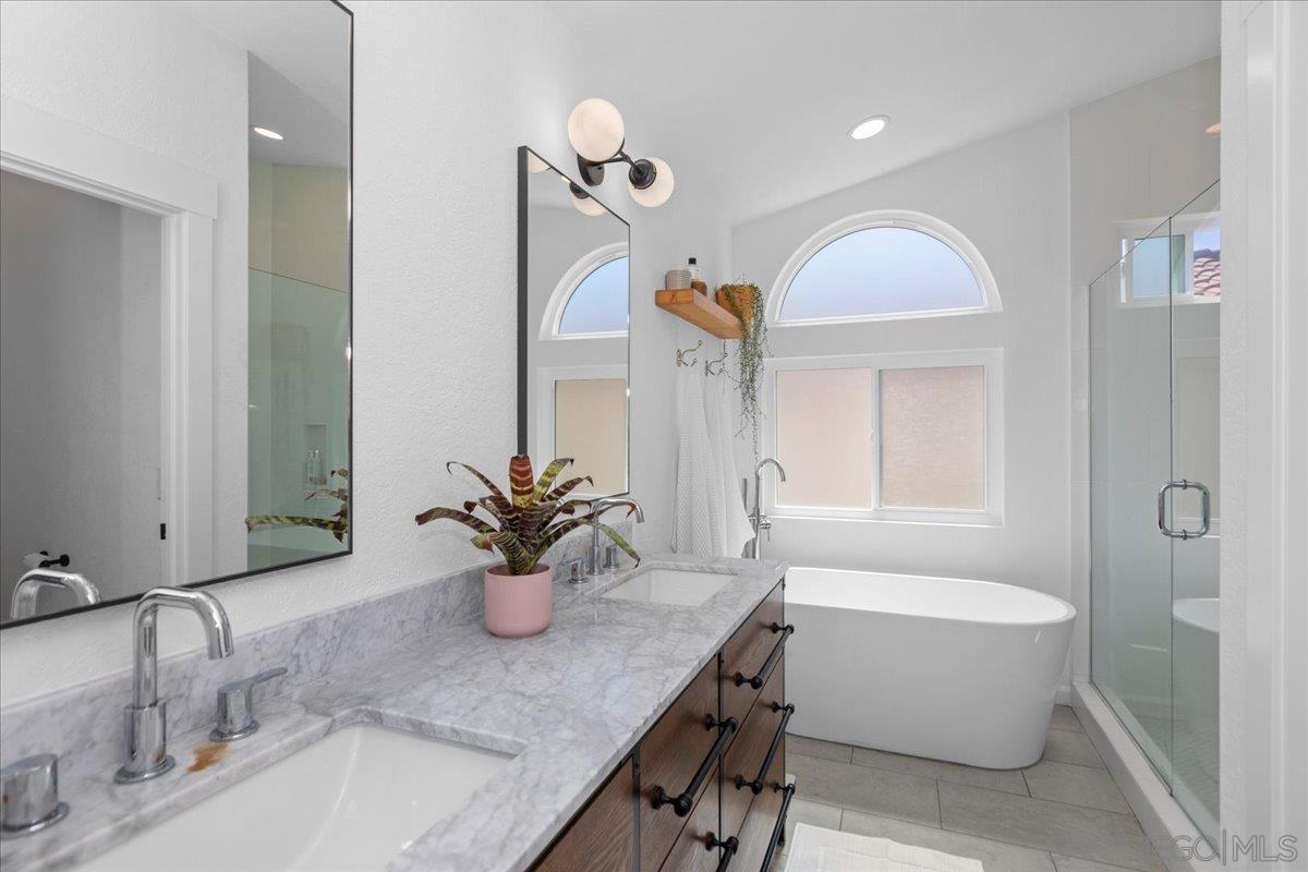 Detail Gallery Image 26 of 41 For 246  via Tavira, Encinitas,  CA 92024 - 4 Beds | 2/1 Baths