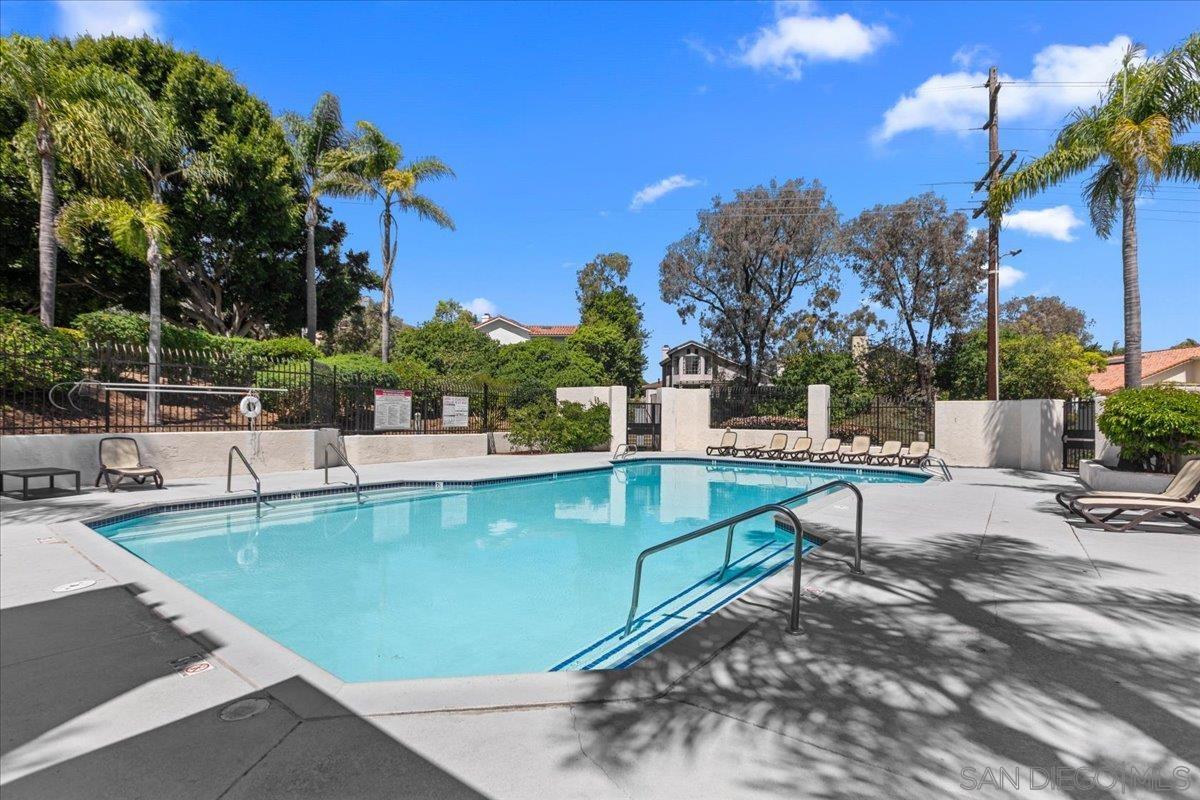 Detail Gallery Image 39 of 41 For 246  via Tavira, Encinitas,  CA 92024 - 4 Beds | 2/1 Baths