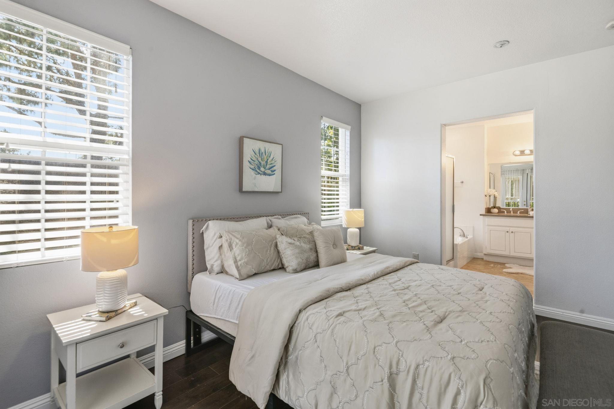 Detail Gallery Image 12 of 39 For 6  Taquitz, Irvine,  CA 92602 - 2 Beds | 2 Baths