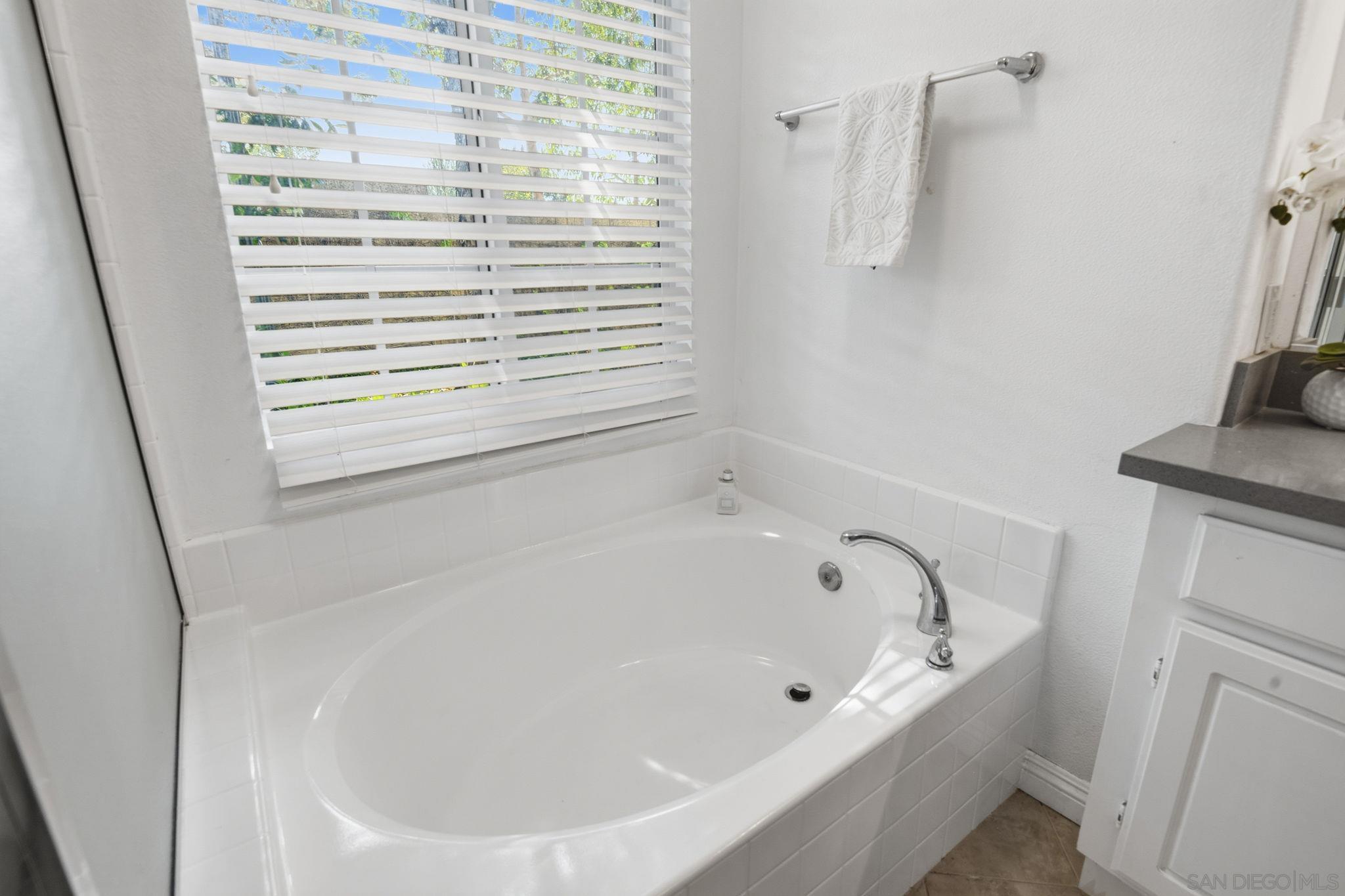 Detail Gallery Image 18 of 39 For 6  Taquitz, Irvine,  CA 92602 - 2 Beds | 2 Baths