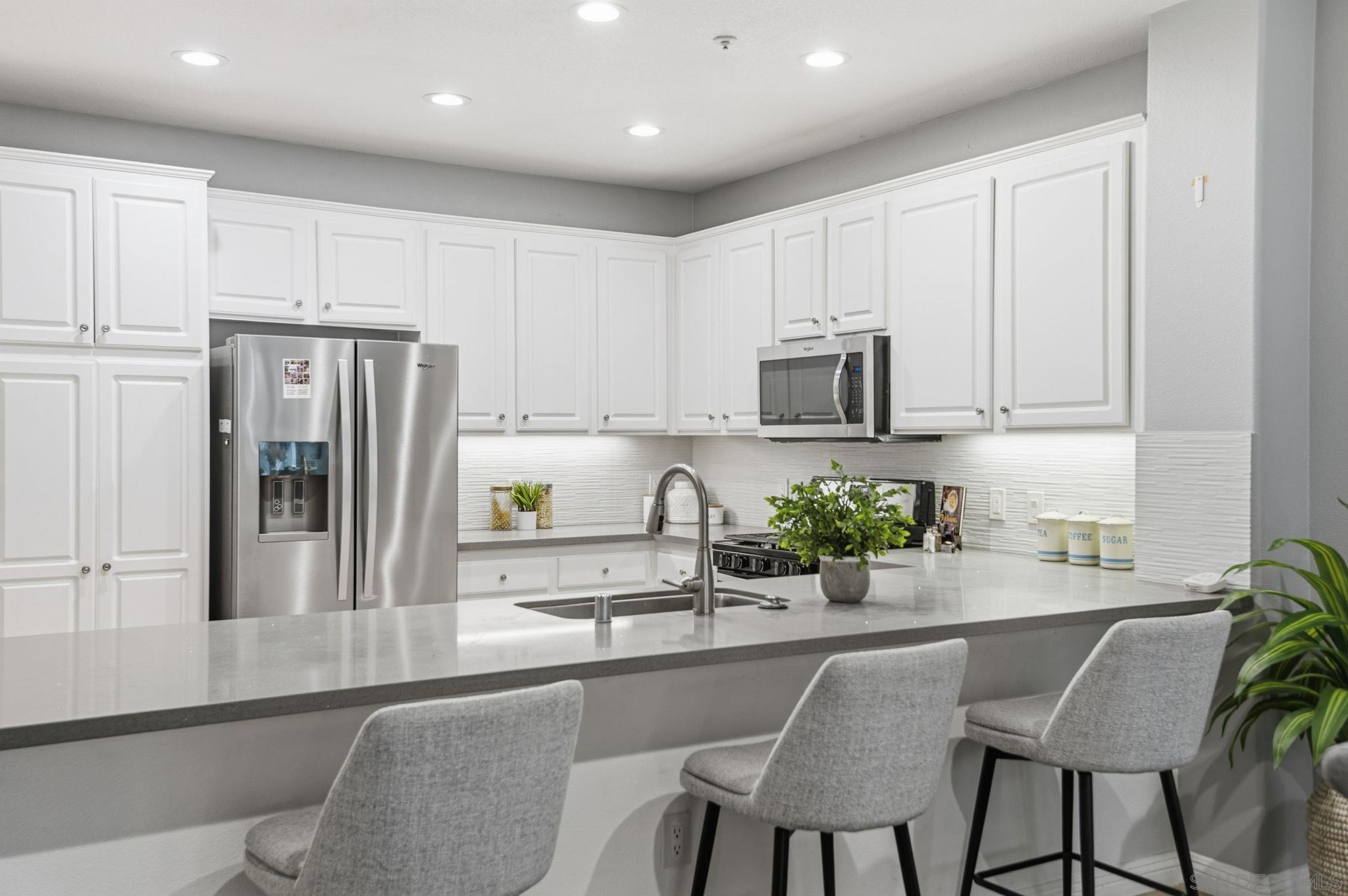 Detail Gallery Image 10 of 39 For 6  Taquitz, Irvine,  CA 92602 - 2 Beds | 2 Baths