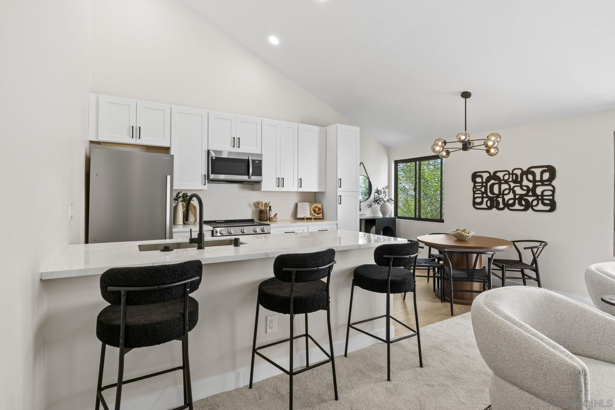 Front Image Thumbnail for SD260007963