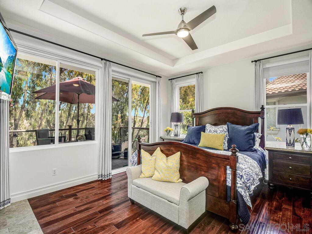 Detail Gallery Image 21 of 46 For 6061  Greenhedge Row, La Jolla,  CA 92037 - 4 Beds | 3/1 Baths