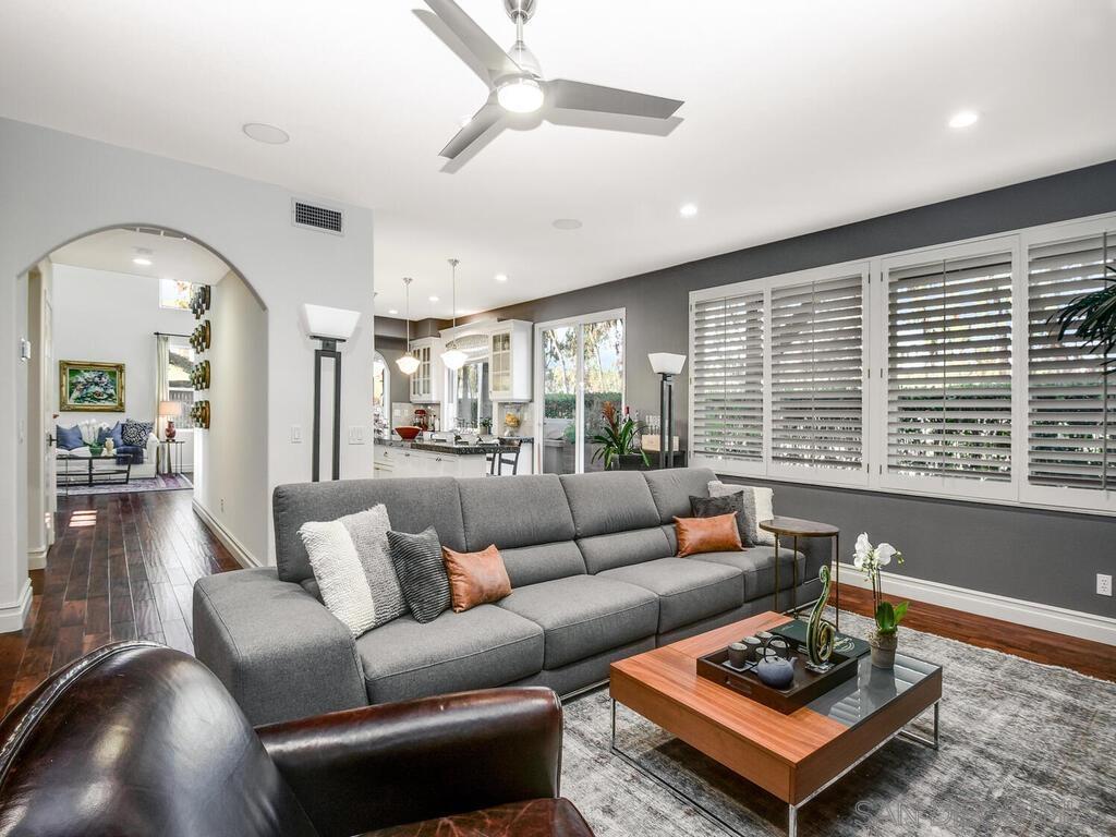 Detail Gallery Image 24 of 46 For 6061  Greenhedge Row, La Jolla,  CA 92037 - 4 Beds | 3/1 Baths