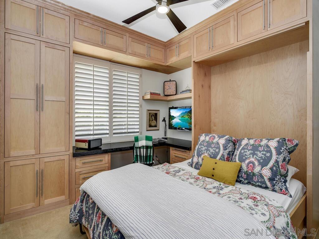 Detail Gallery Image 32 of 46 For 6061  Greenhedge Row, La Jolla,  CA 92037 - 4 Beds | 3/1 Baths