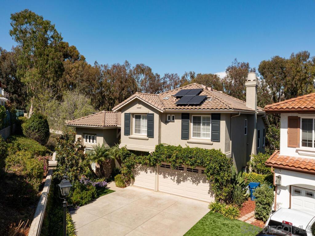 Detail Gallery Image 38 of 46 For 6061  Greenhedge Row, La Jolla,  CA 92037 - 4 Beds | 3/1 Baths