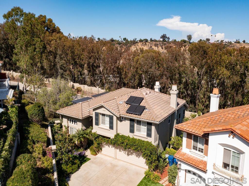 Detail Gallery Image 39 of 46 For 6061  Greenhedge Row, La Jolla,  CA 92037 - 4 Beds | 3/1 Baths